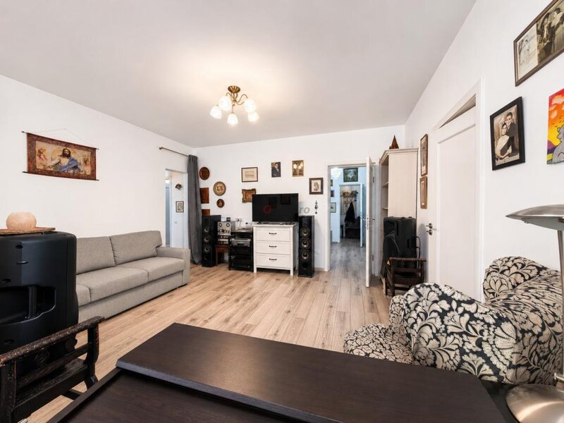 Ferdinand 0% comision 2 camere cu farmec 70mp  renovat 2023, tavane inalte, fara risc