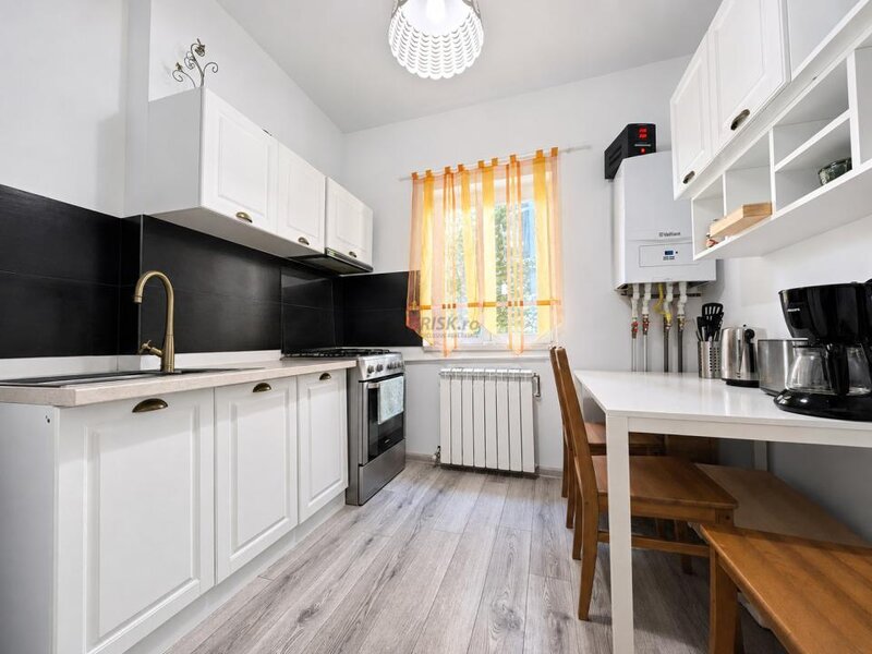 Ferdinand 0% comision 2 camere cu farmec 70mp  renovat 2023, tavane inalte, fara risc