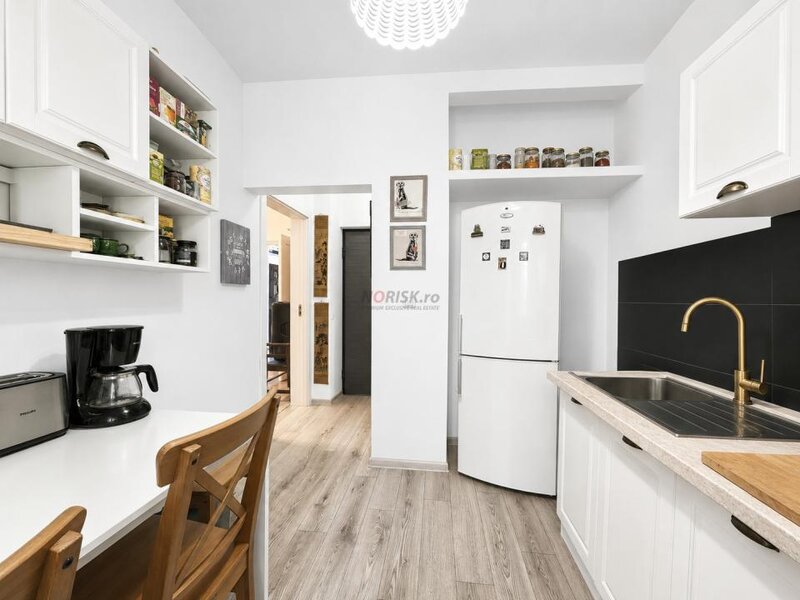 Ferdinand 0% comision 2 camere cu farmec 70mp  renovat 2023, tavane inalte, fara risc